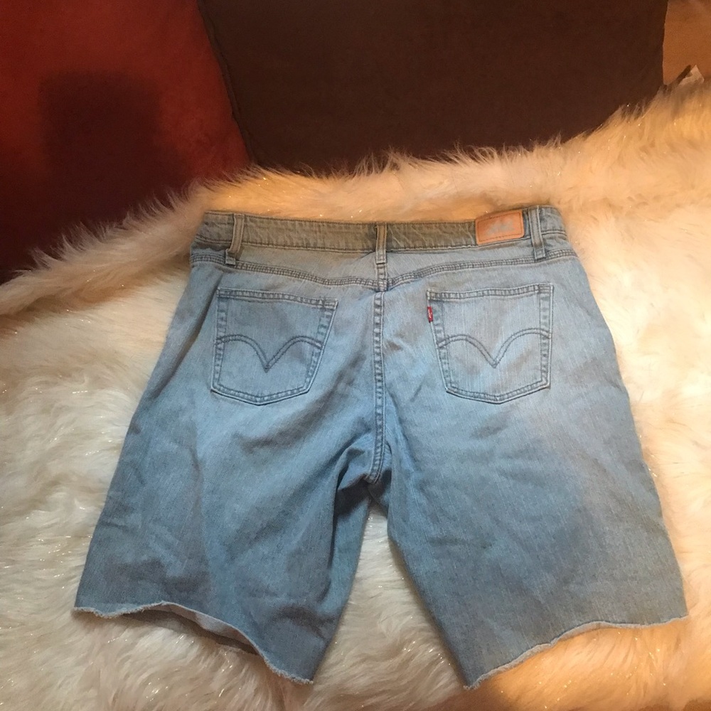 Levi’s shorts